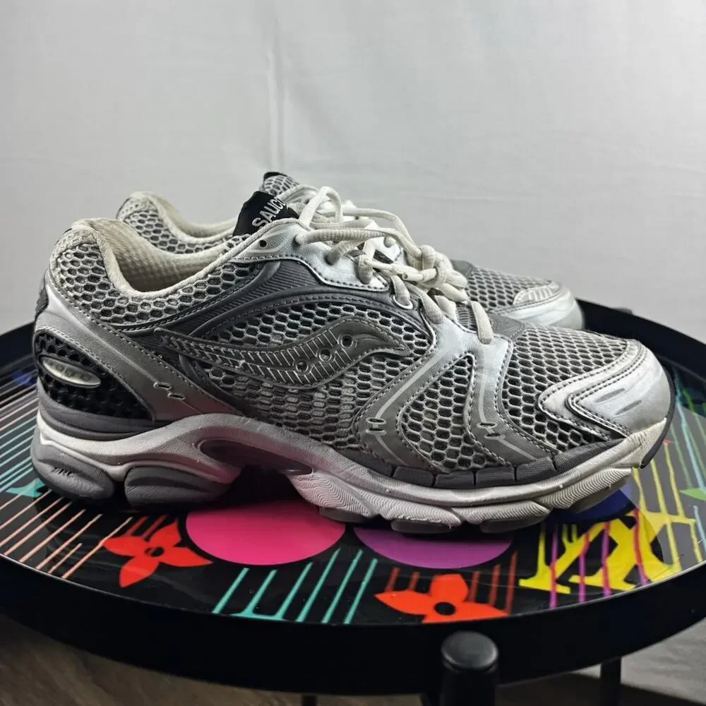 Saucony ProGrid Triumph 4 Mesh Lace-Up Low Top Sneakers Grey/Silver S70704-10